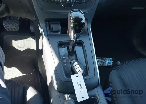 2019 Nissan Sentra Sv z USA, uszkodzony, nr VIN 3N1AB7AP1KL608587